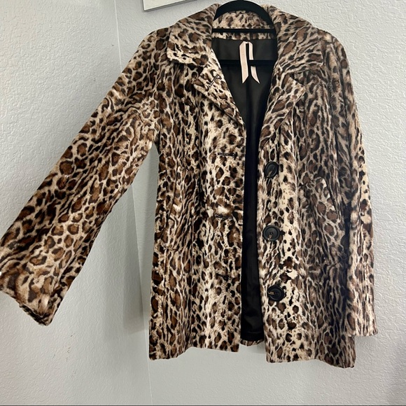 Bailey 44 Cheetah Button up Coat - Picture 3 of 15